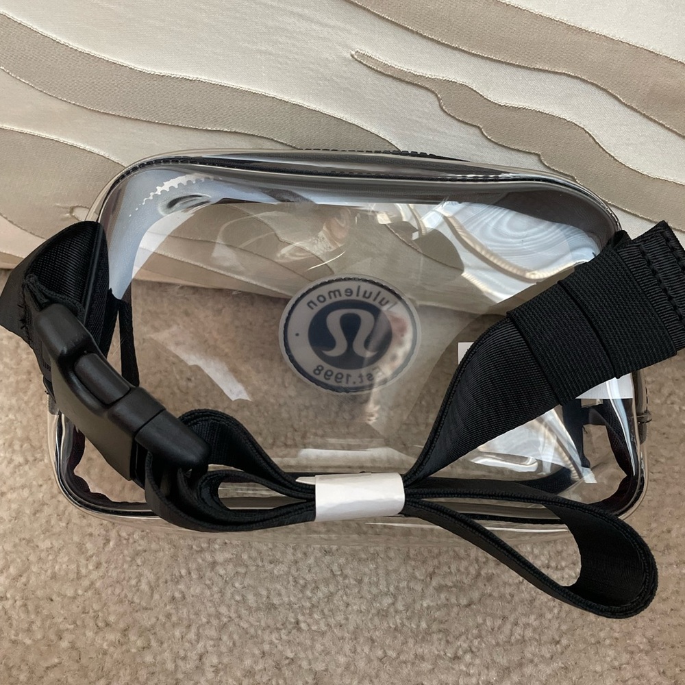 Lululemon Clear Everywhere Belt Bag NWT logo stadium - Picture 3 of 4